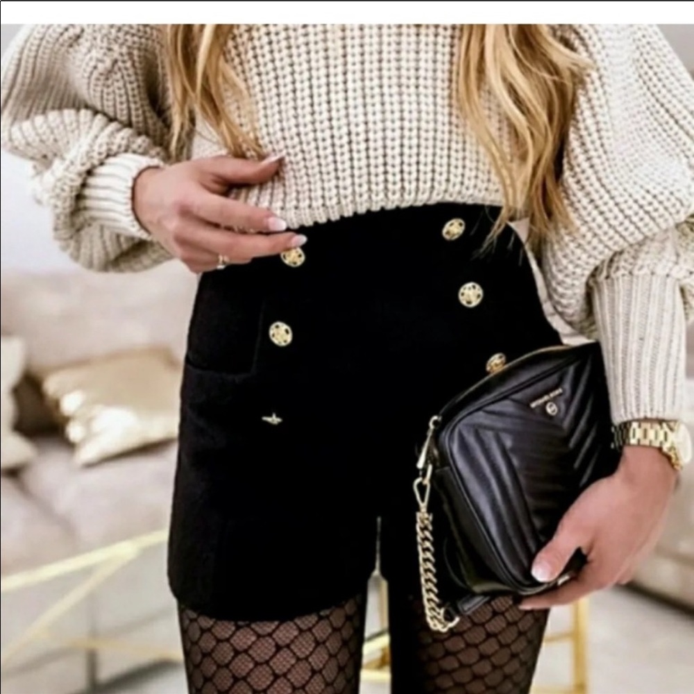 Zara black texture shorts with metallic buttons